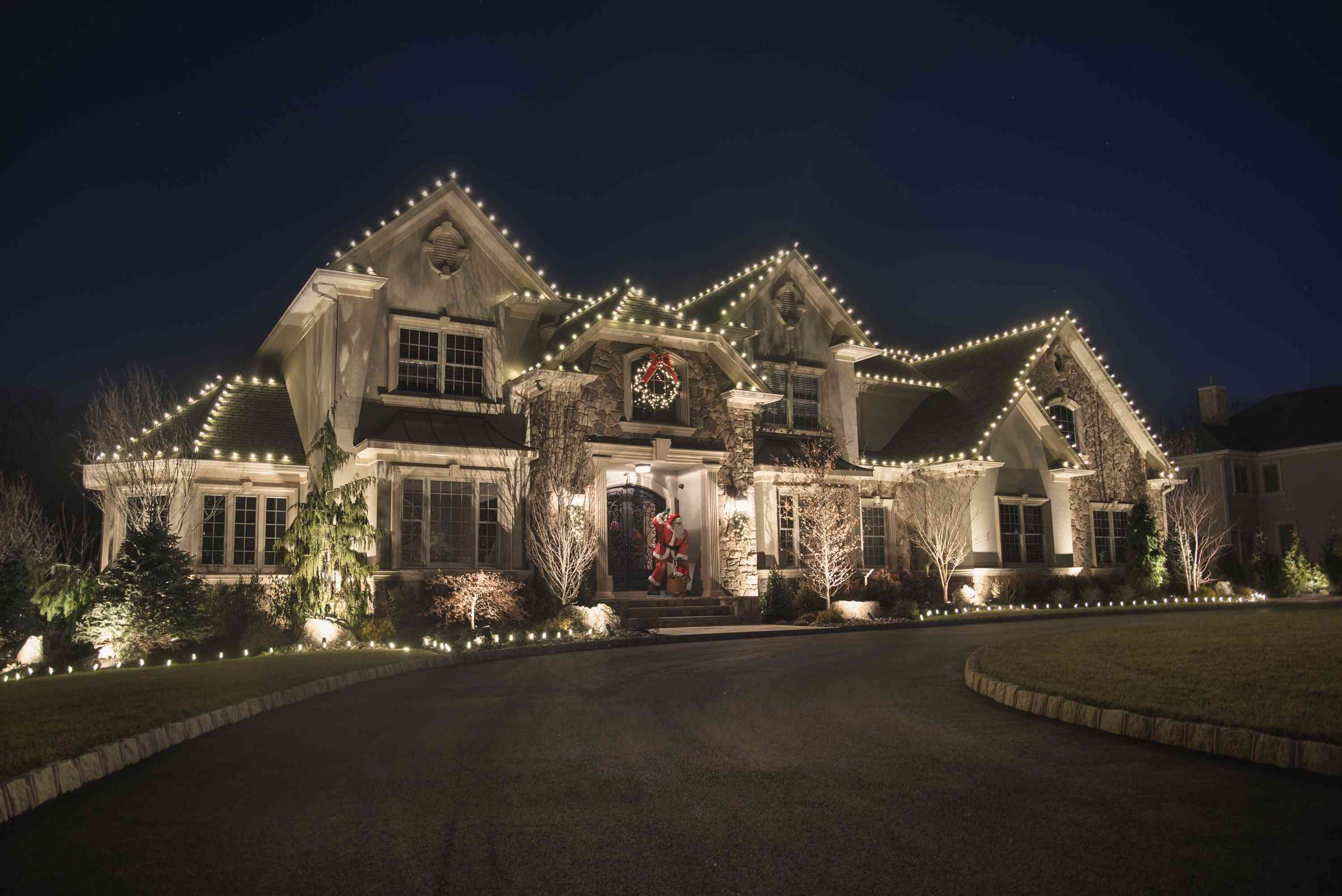 All about the holiday lighting franchise Christmas Decor