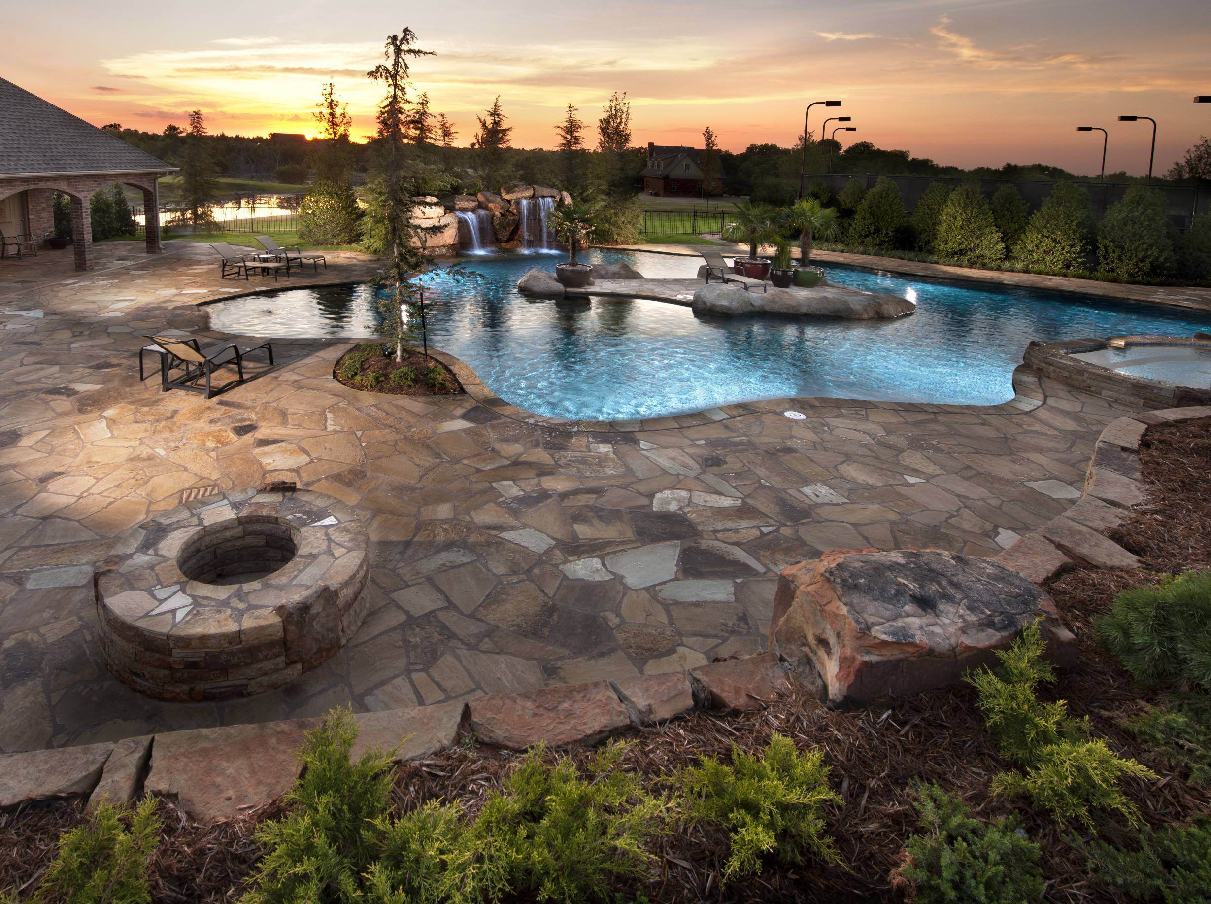 Tips On Designing Unique Swimming Pools For Your Clients